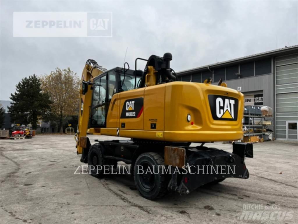 CAT MH3022-06C 组装挖掘机