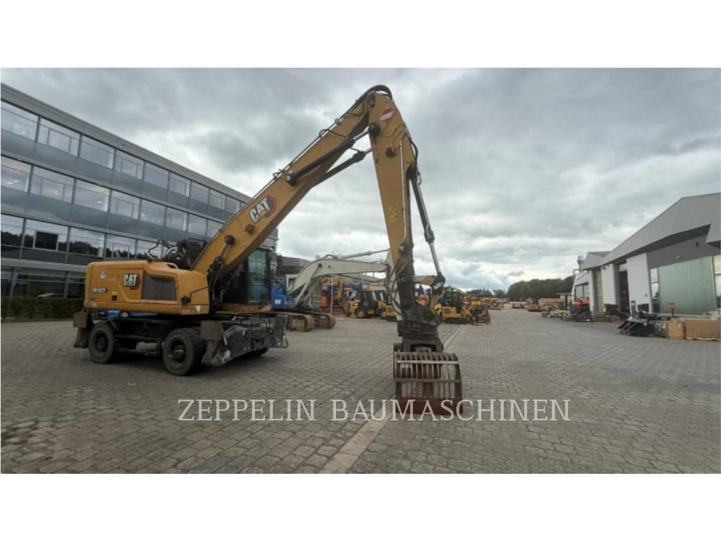 CAT MH3022-06C 组装挖掘机
