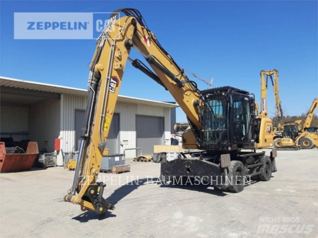 CAT MH3022-07A 组装挖掘机