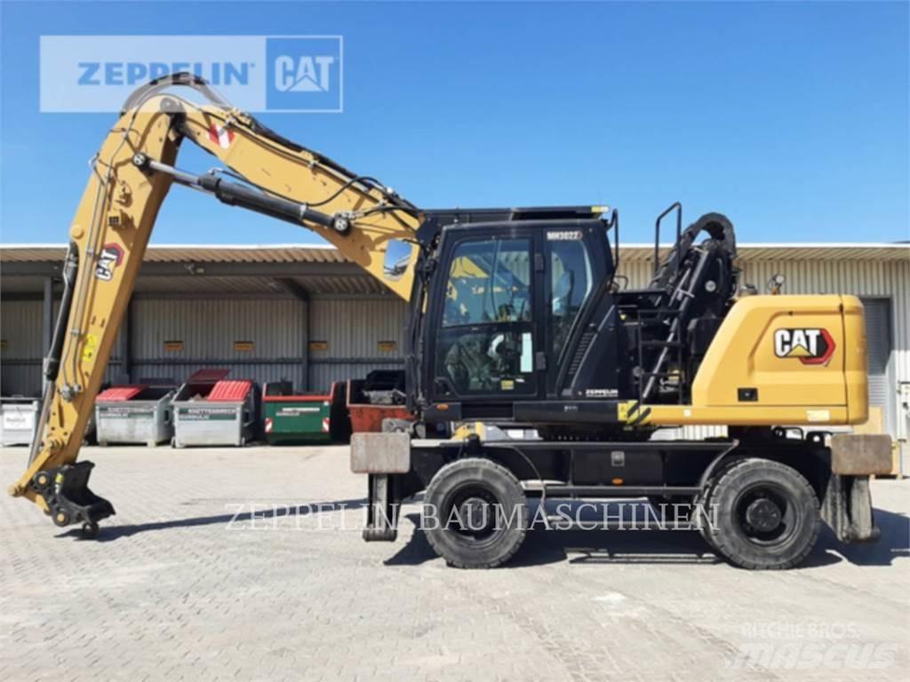 CAT MH3022-07A 组装挖掘机