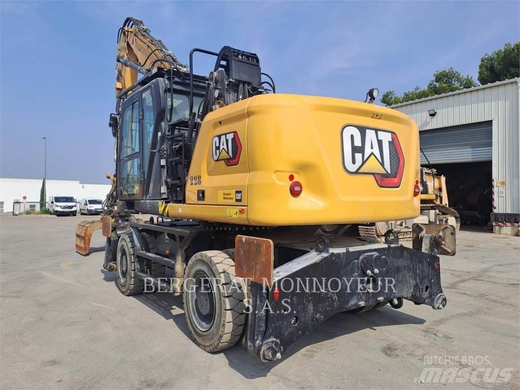 CAT MH3024 轮式挖掘机