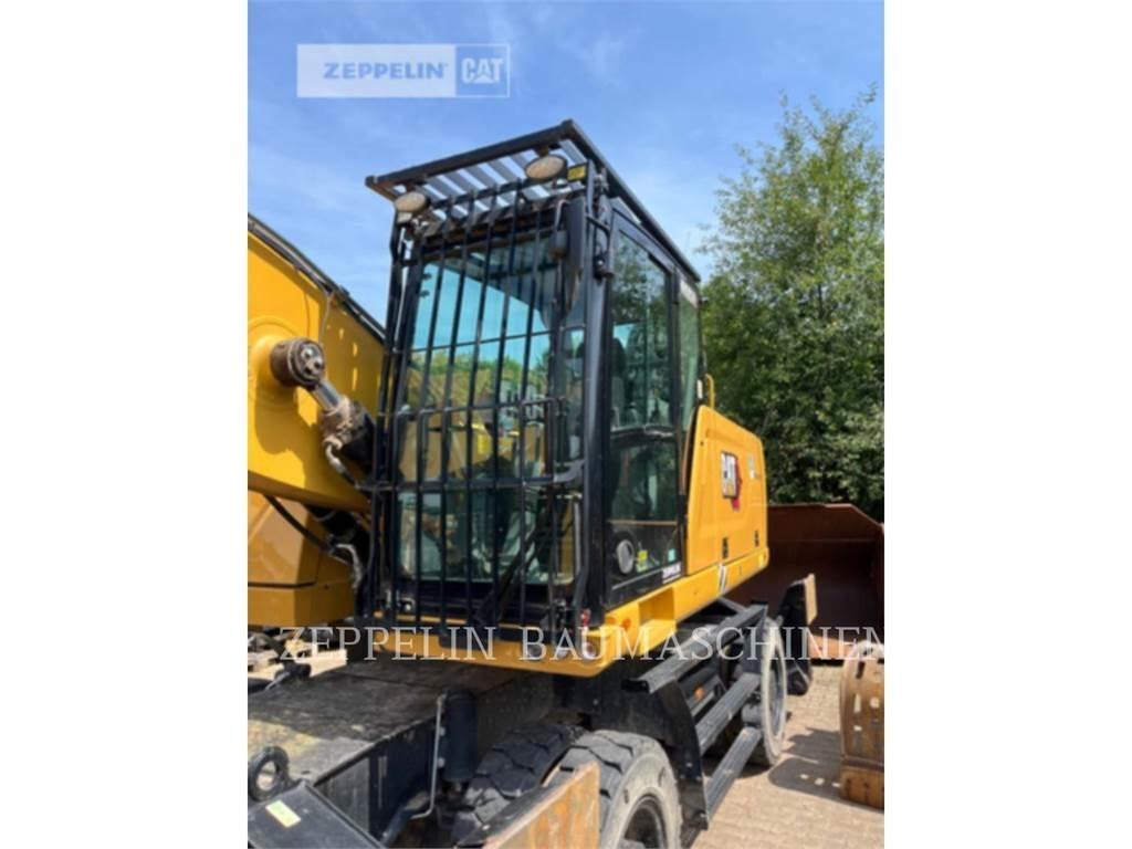 CAT MH3024-06C 组装挖掘机