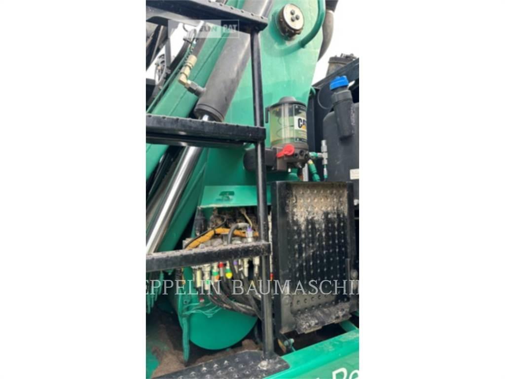 CAT MH3024-06C 组装挖掘机