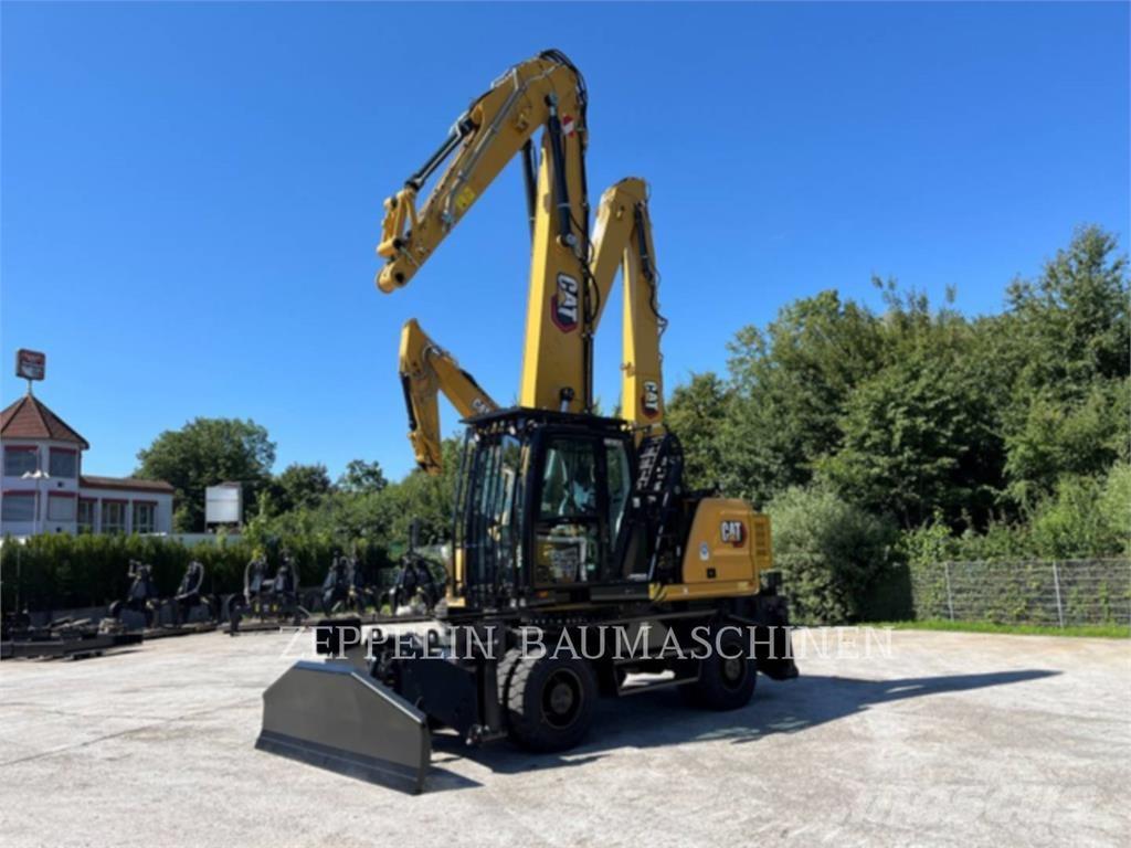 CAT MH3024-07A 组装挖掘机