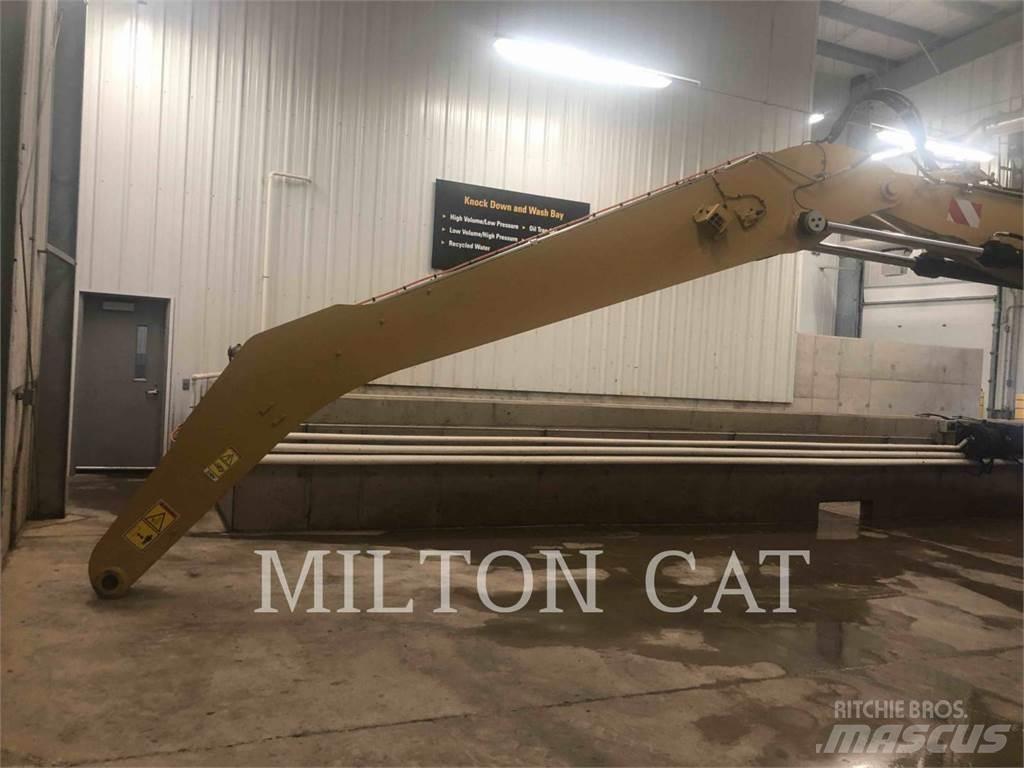 CAT MH3026 轮式挖掘机