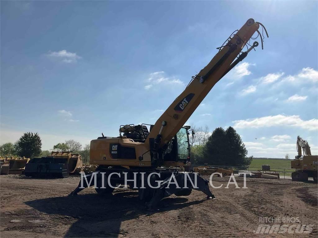CAT MH3026 轮式挖掘机