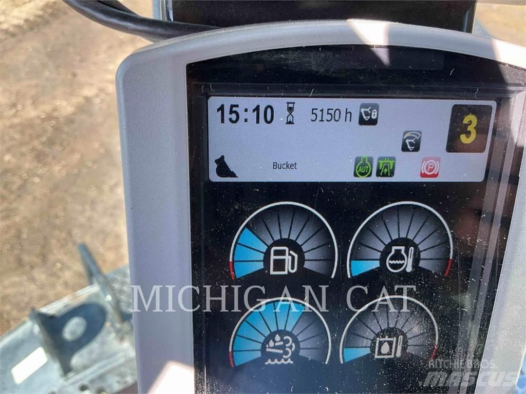 CAT MH3026 轮式挖掘机