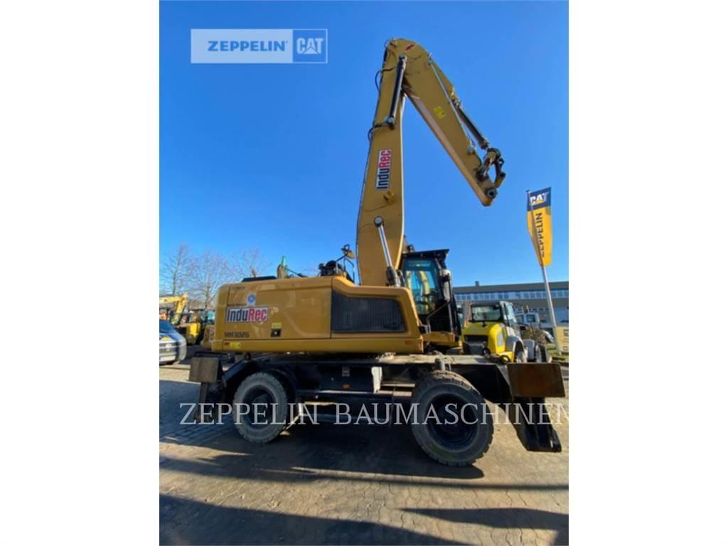 CAT MH3026-06C 组装挖掘机