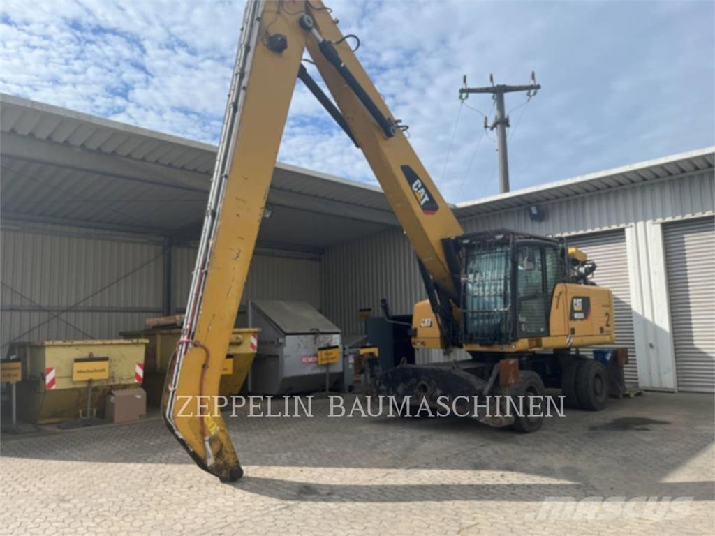 CAT MH3026-06C 组装挖掘机