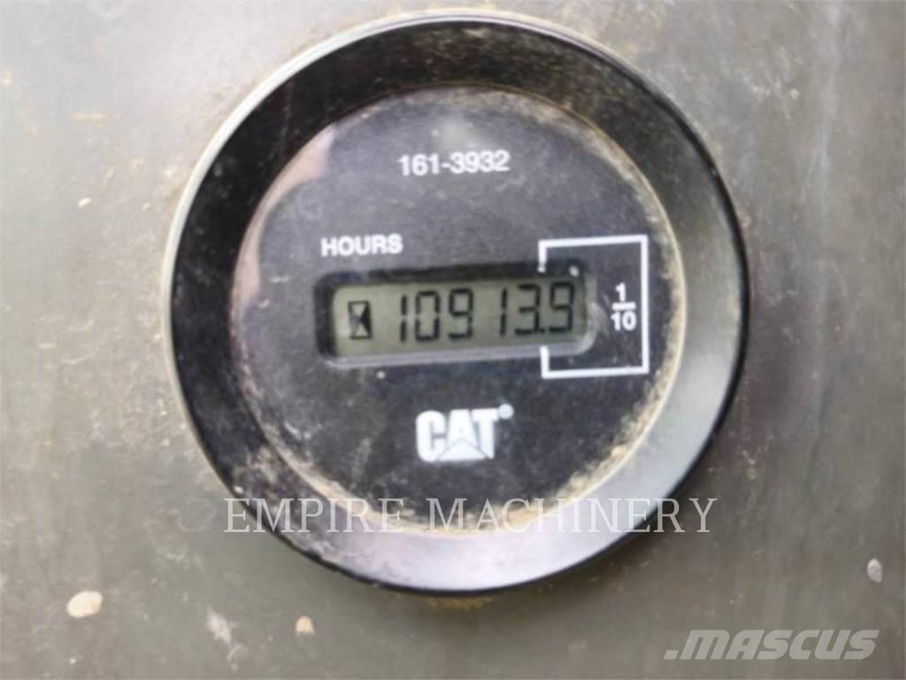 CAT MH3059 履带挖掘机