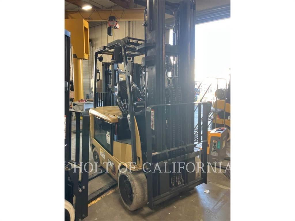 CAT MITSUBISHI EC30LN3 电动叉车