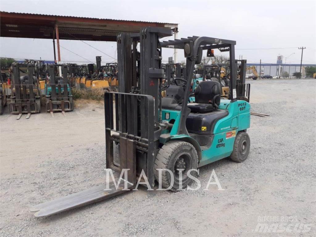 CAT MITSUBISHI FD30NM5 其他叉车