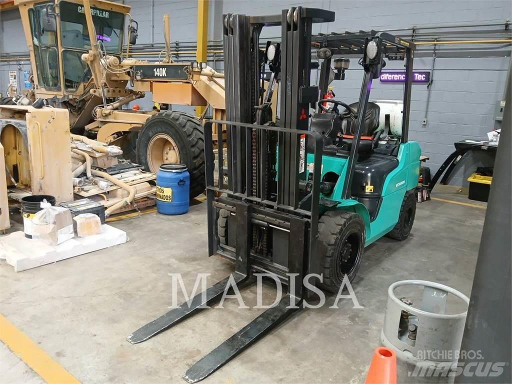 CAT MITSUBISHI FG30N-LP 其他叉车
