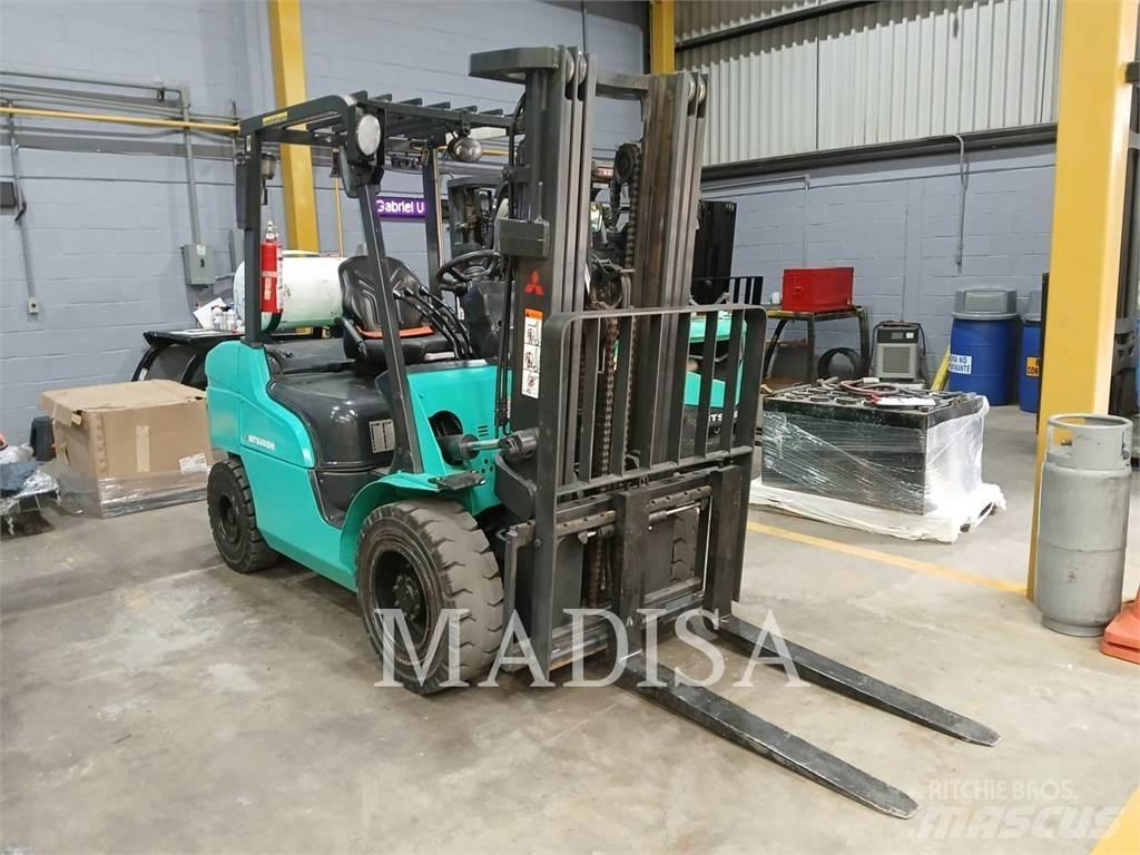 CAT MITSUBISHI FG30N-LP 其他叉车