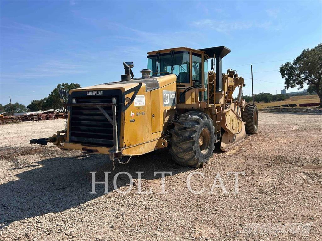 CAT RM300 沥青再生设备