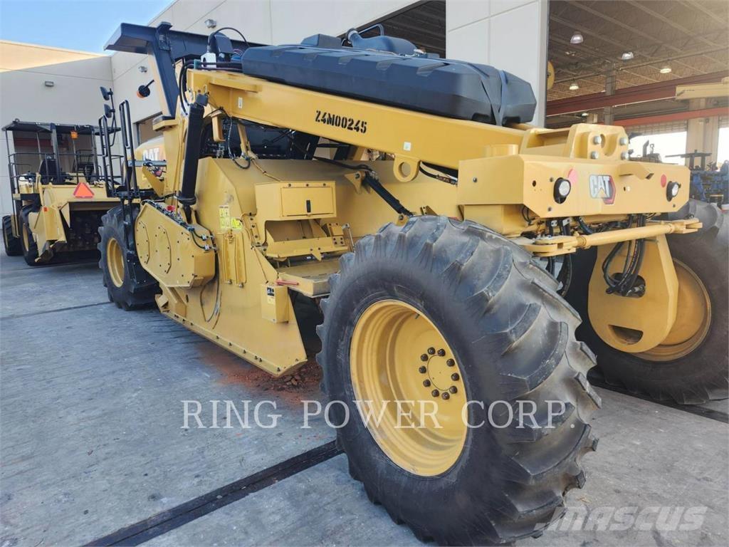 CAT RM400 沥青再生设备