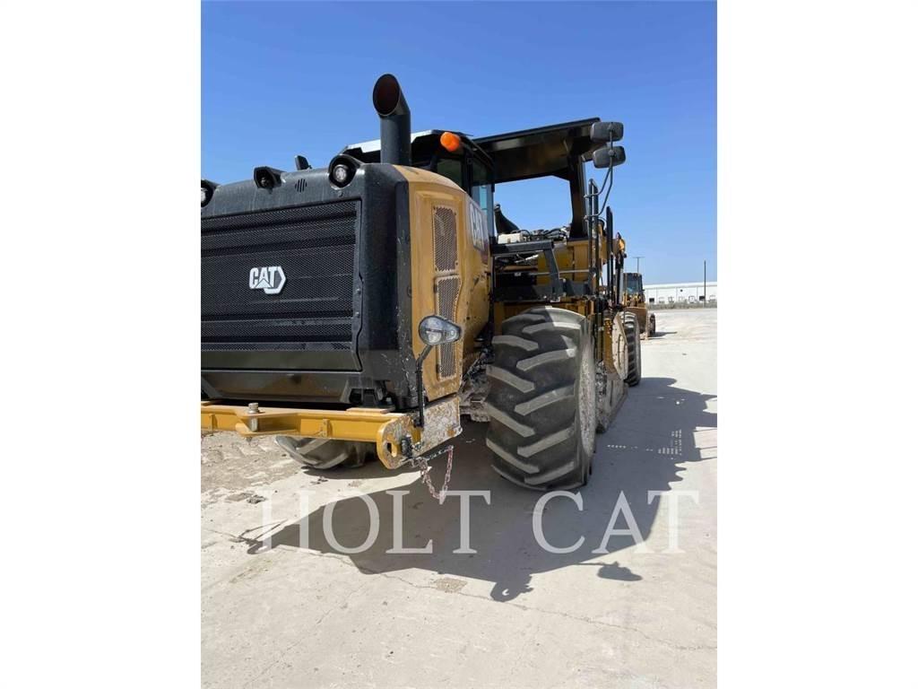 CAT RM400 CAB 沥青再生设备