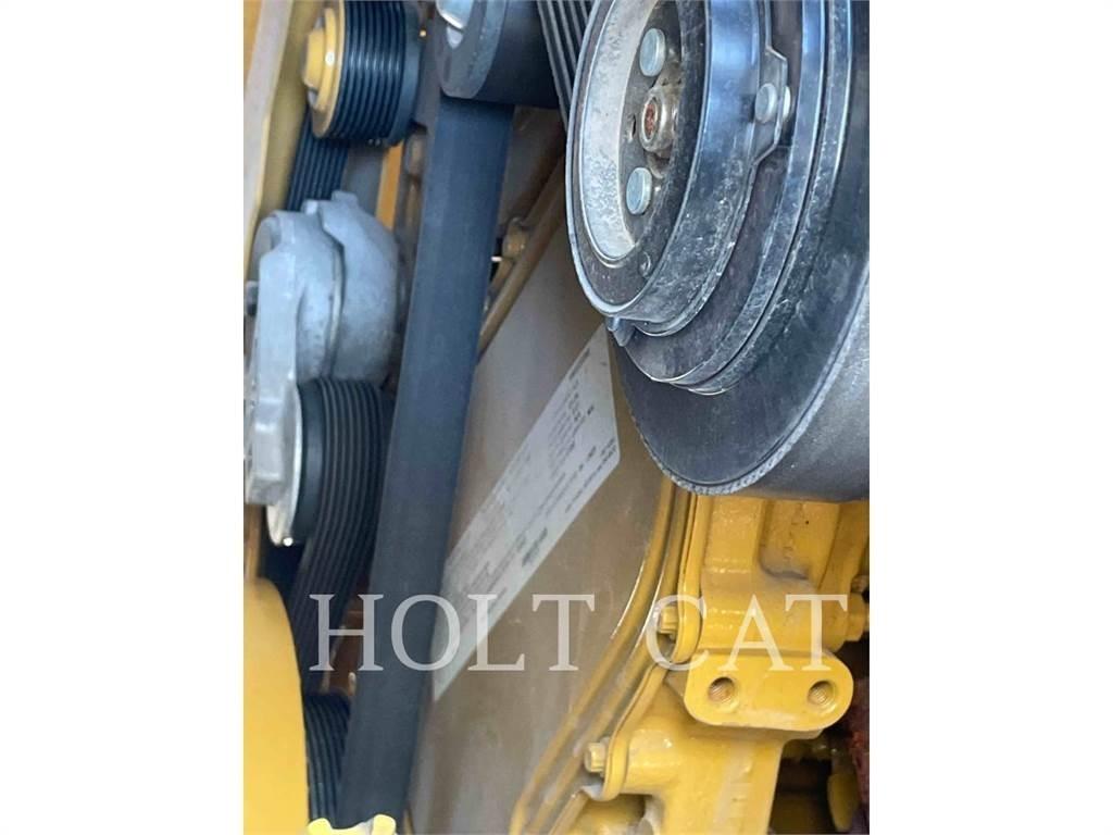 CAT RM400 CAB 沥青再生设备