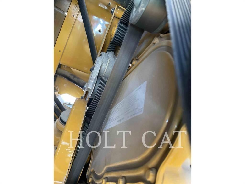 CAT RM400 CAB 沥青再生设备