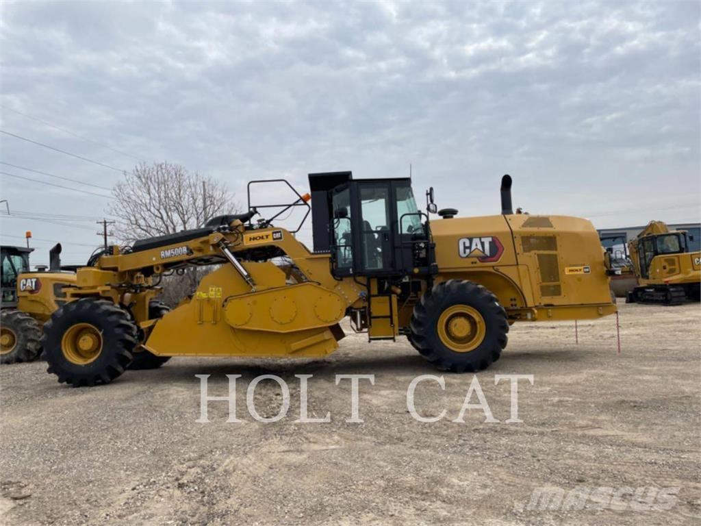 CAT RM500B CAB 沥青再生设备