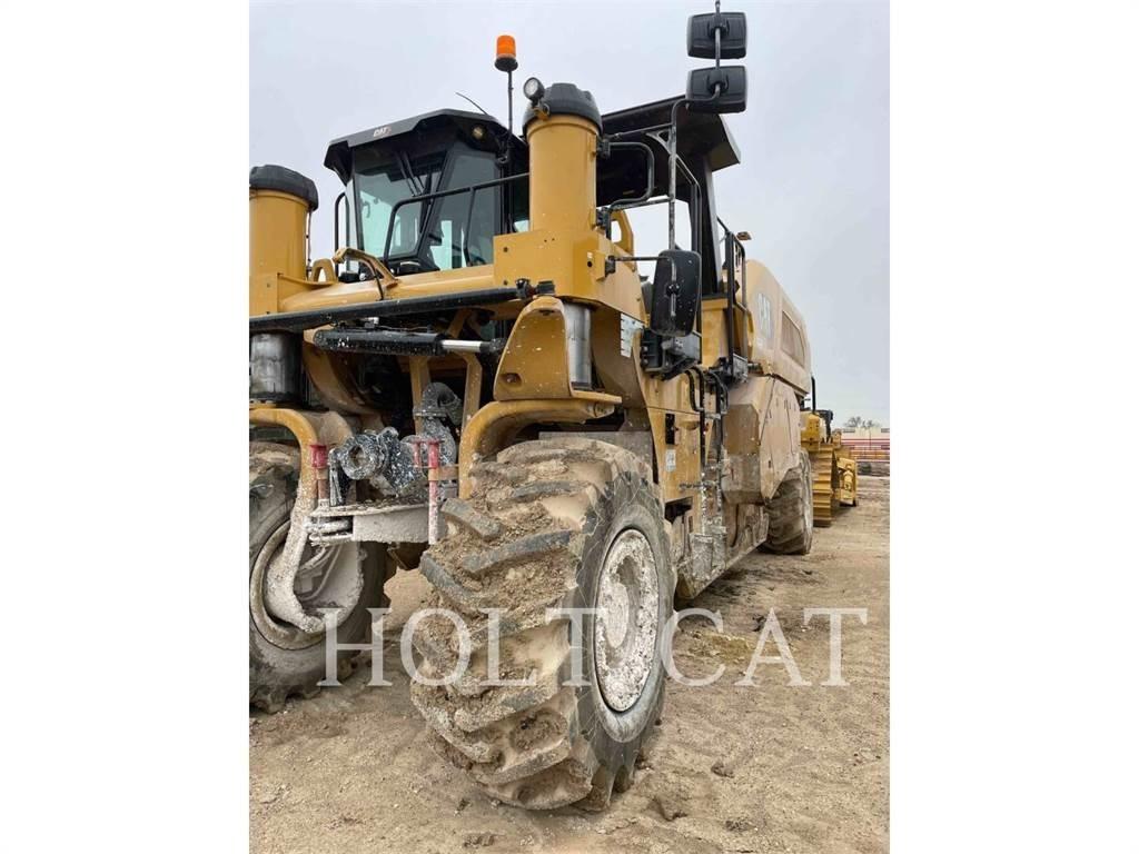 CAT RM600 CAB 沥青再生设备