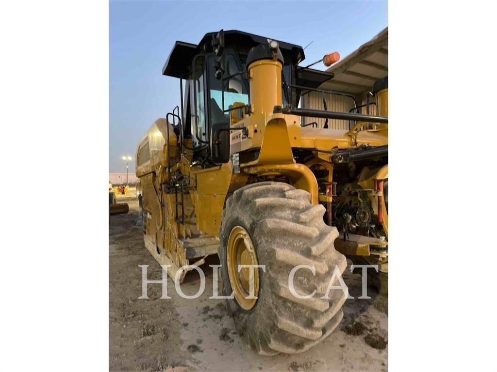 CAT RM800 CAB 沥青再生设备