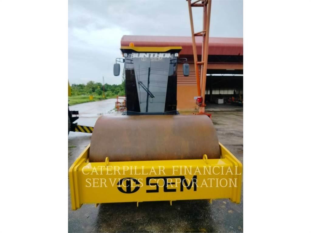 CAT SEM510 单轮压路机