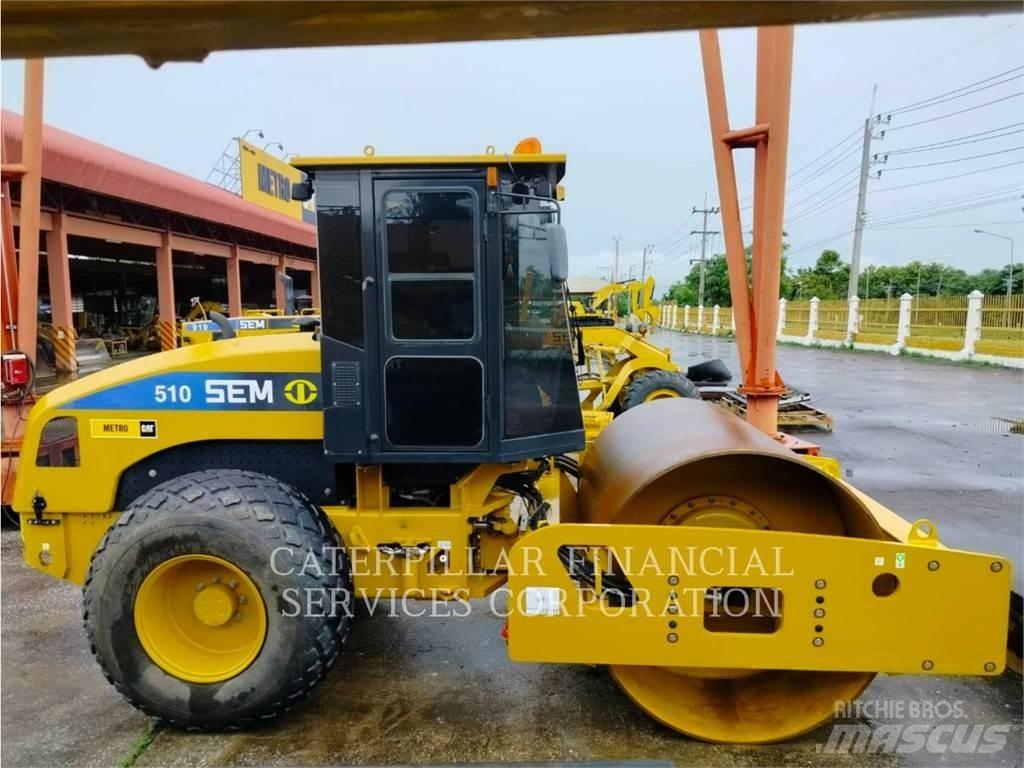 CAT SEM510 单轮压路机