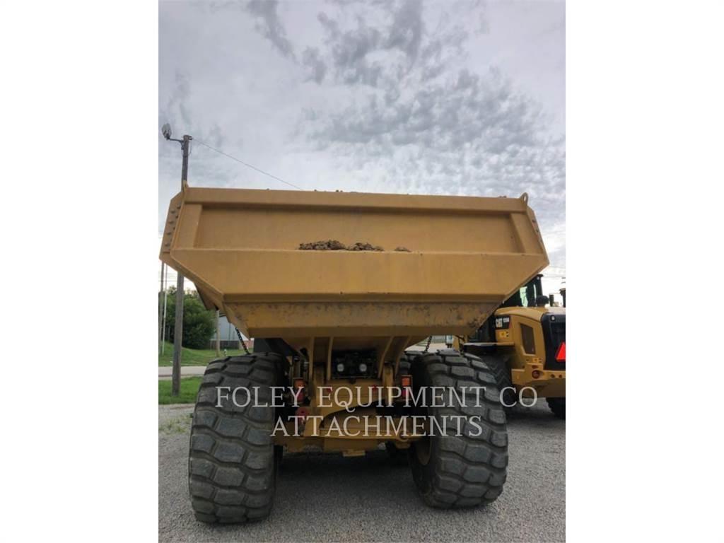 CAT TG735-04 铰接式自卸车