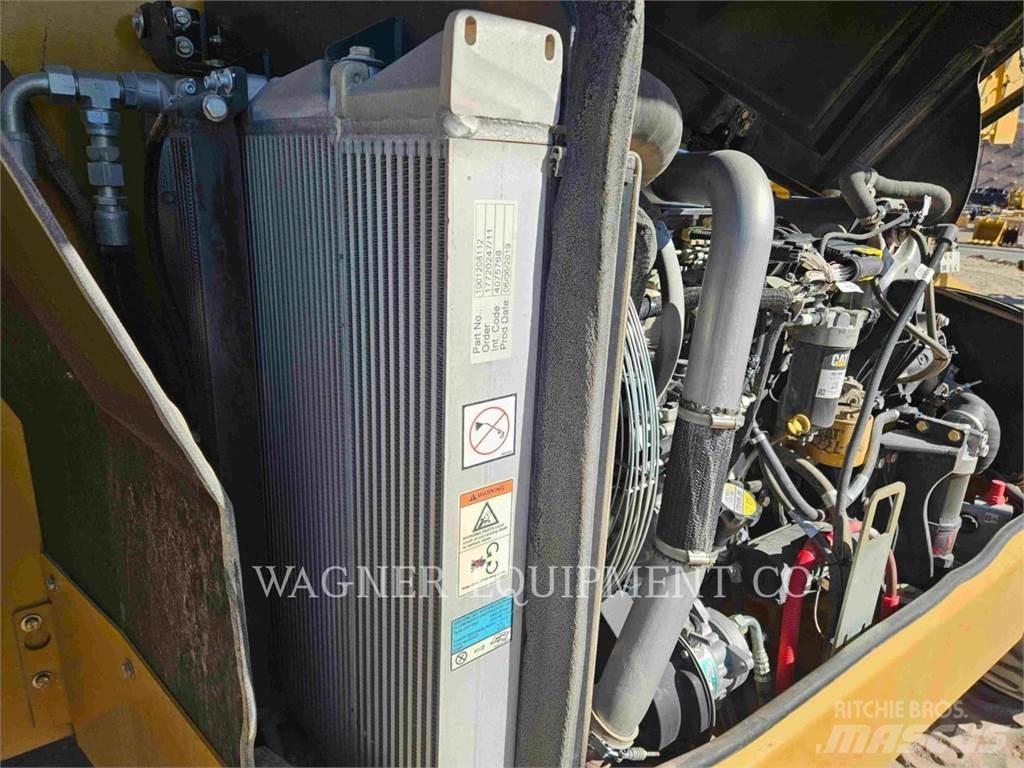 CAT TH514D 伸缩臂叉装车|叉装车