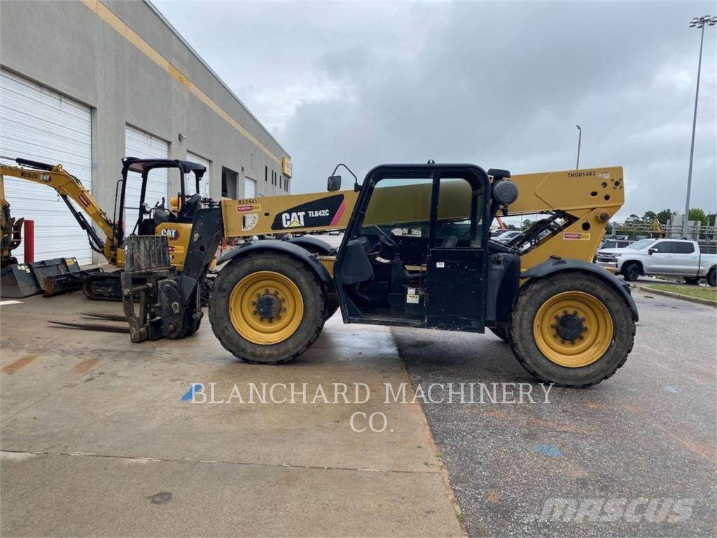 CAT TL 642 C 伸缩臂叉装车|叉装车