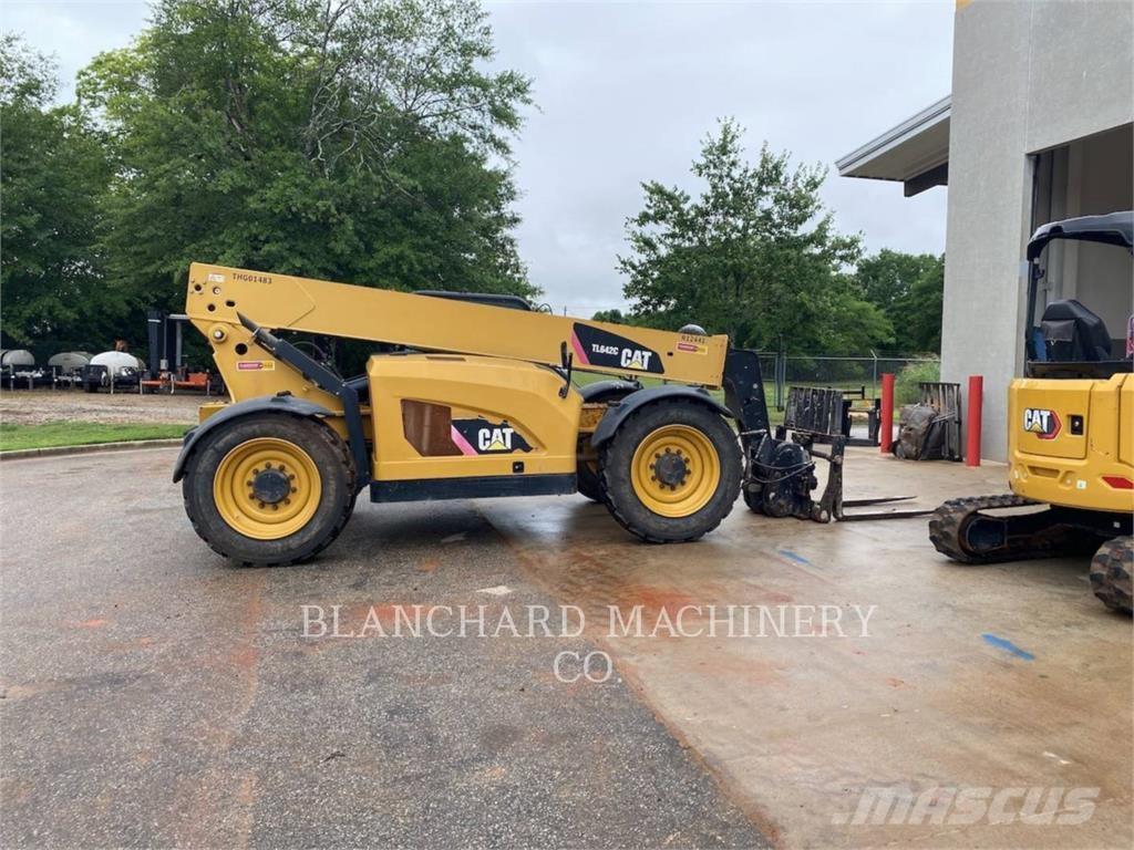 CAT TL 642 C 伸缩臂叉装车|叉装车