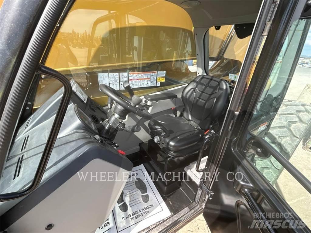 CAT TL1055-05 伸缩臂叉装车|叉装车