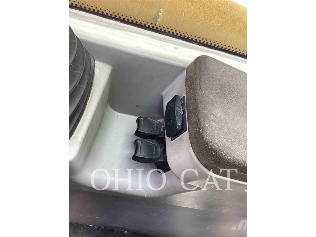 CAT TL1055D 伸缩臂叉装车|叉装车