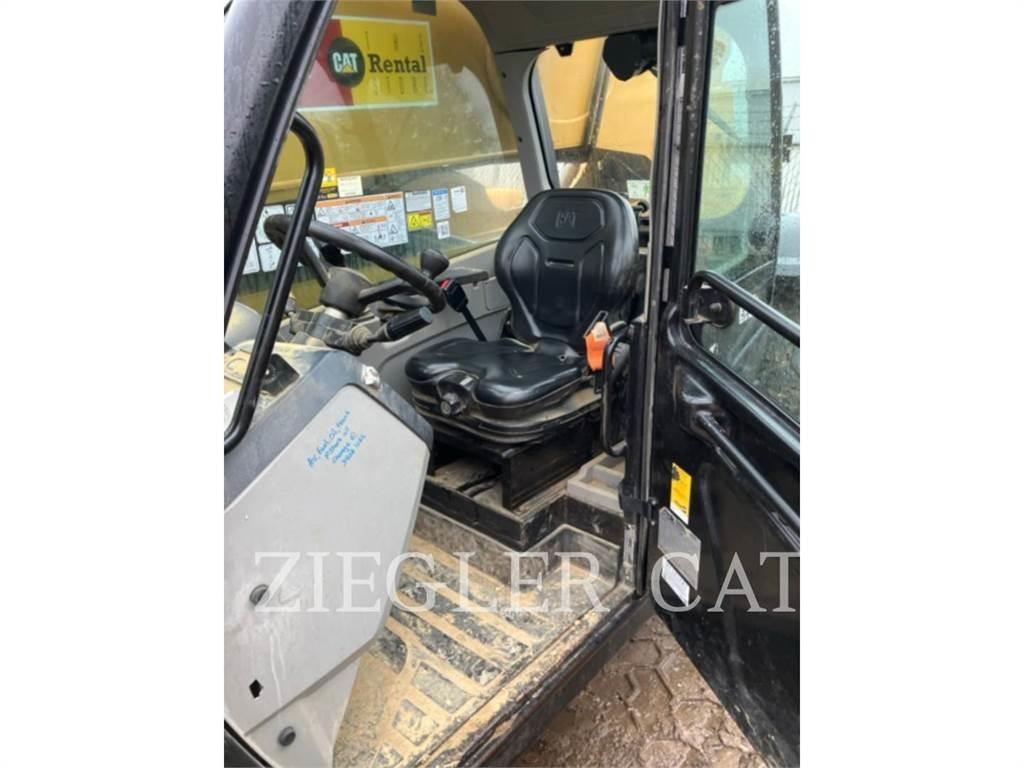 CAT TL1255D 伸缩臂叉装车|叉装车