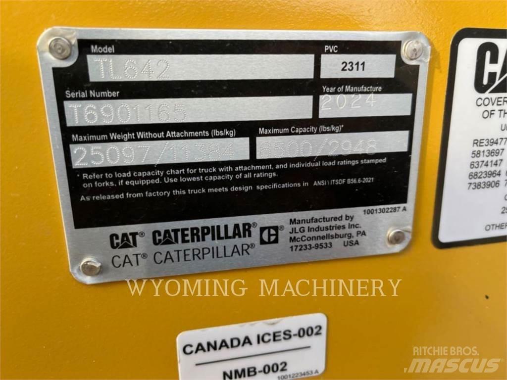 CAT TL642 伸缩臂叉装车|叉装车