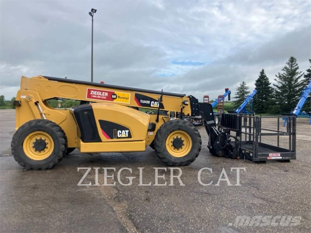 CAT TL642D 伸缩臂叉装车|叉装车