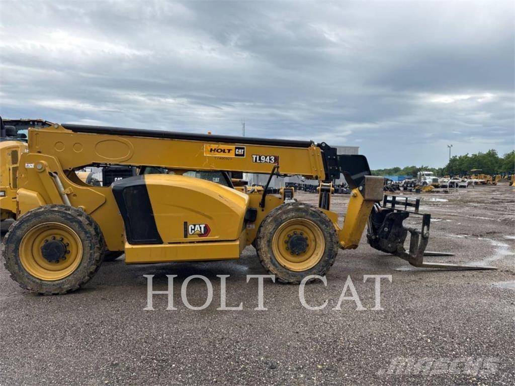 CAT TL943 伸缩臂叉装车|叉装车