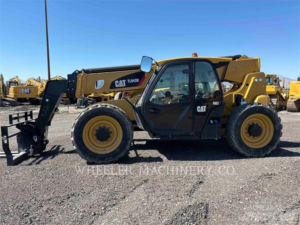 CAT TL943D CB 伸缩臂叉装车|叉装车