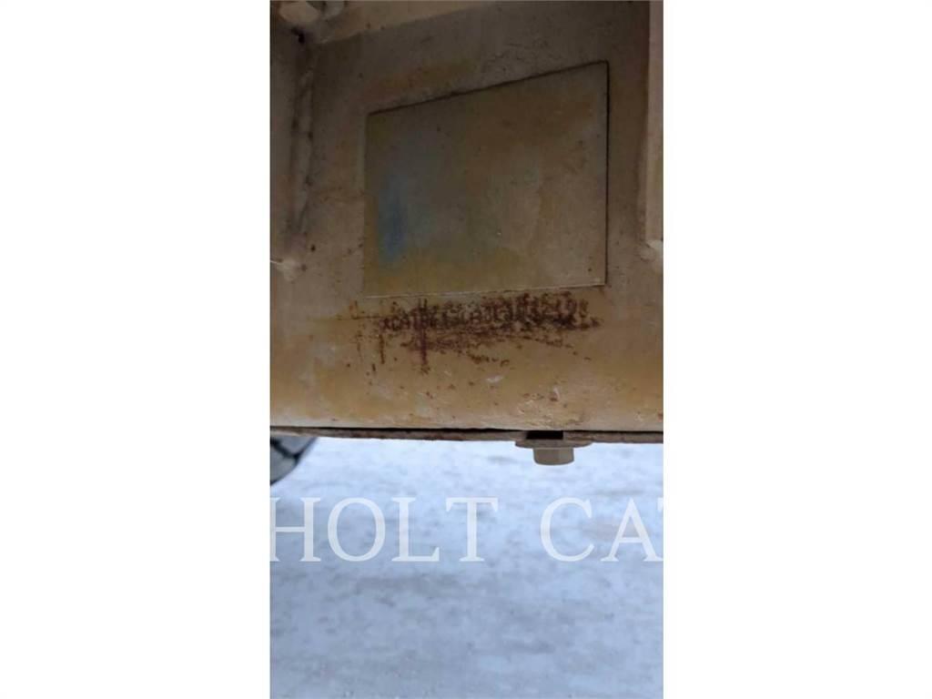 CAT W00 613C 油罐车