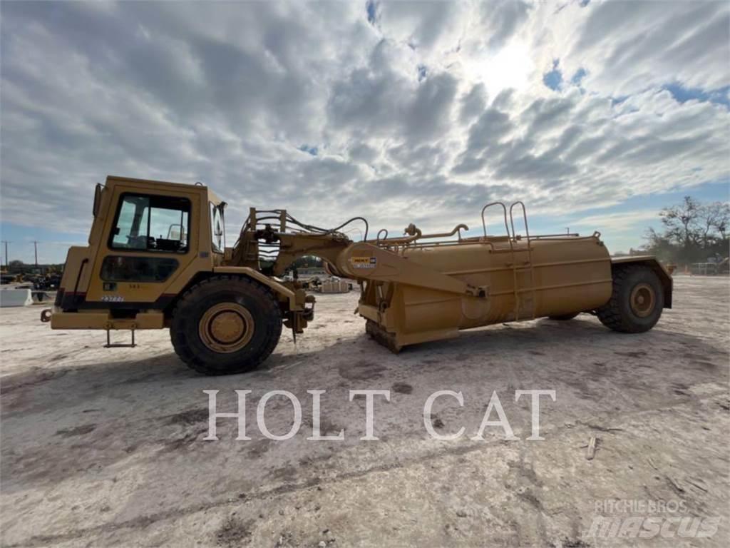 CAT W00 613C 铲运机