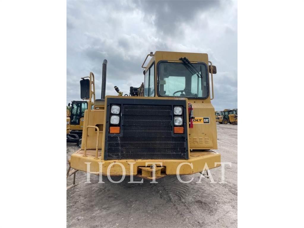 CAT W00 613C 铲运机