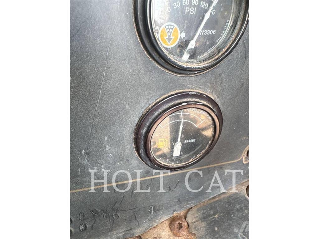 CAT W00 613C 铲运机