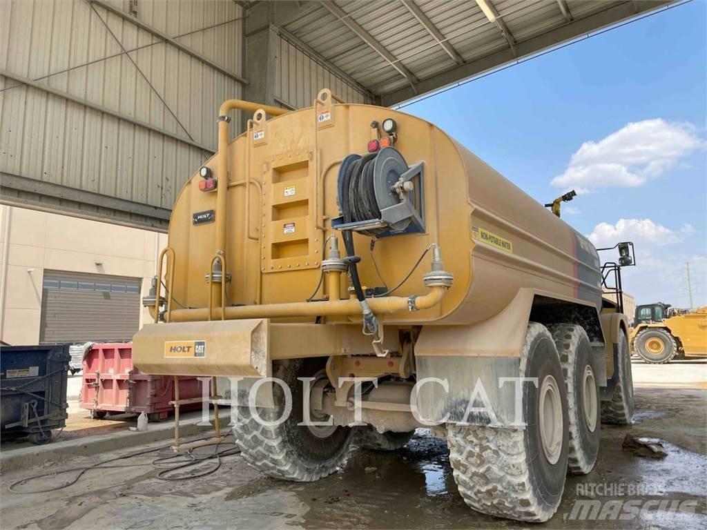 CAT W00 740 油罐车