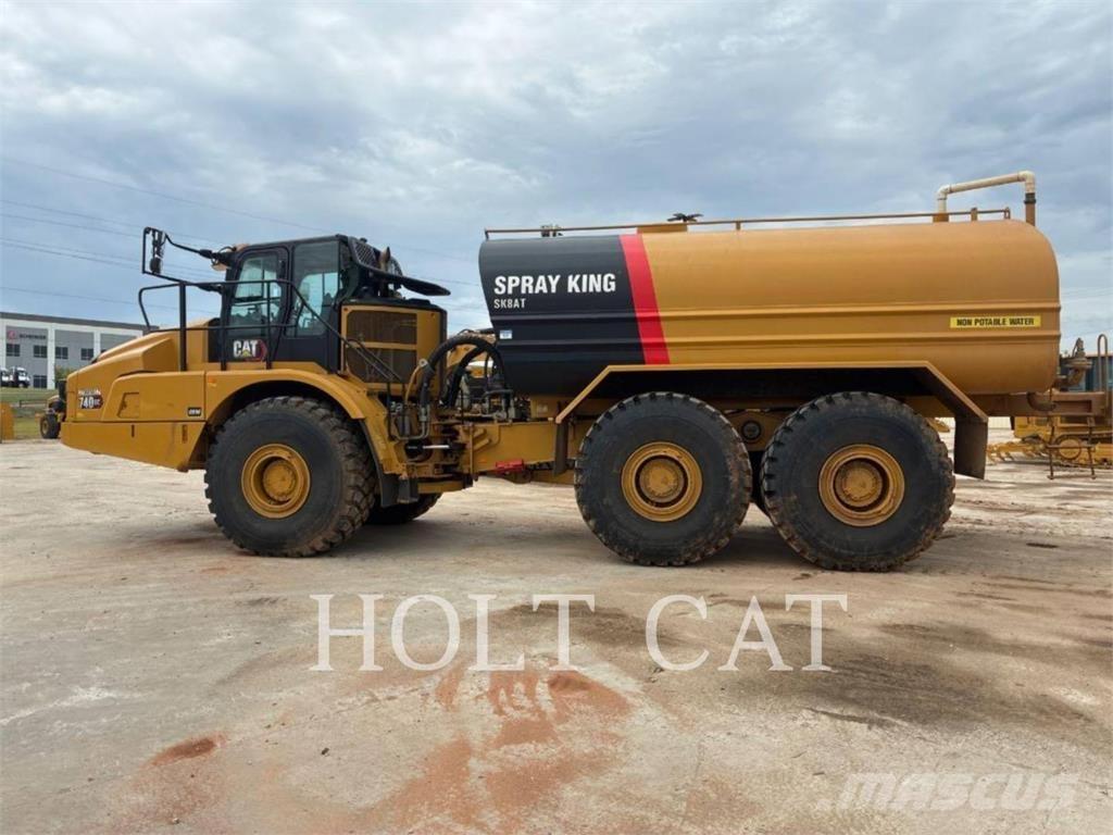 CAT W00 740 油罐车