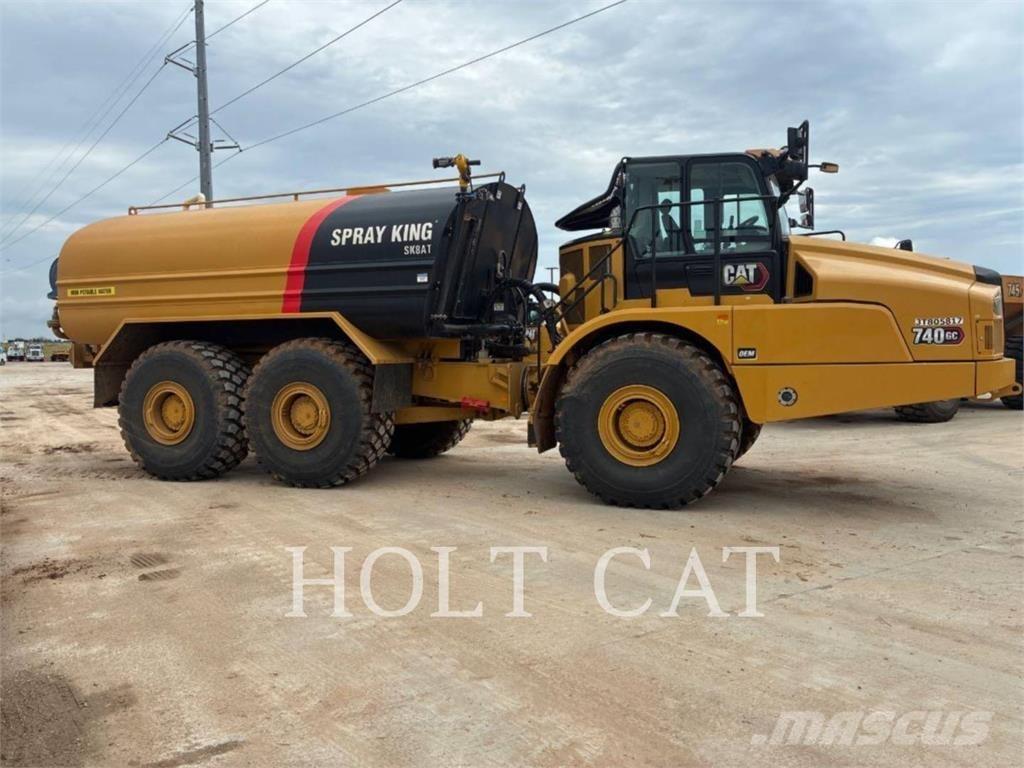 CAT W00 740 油罐车