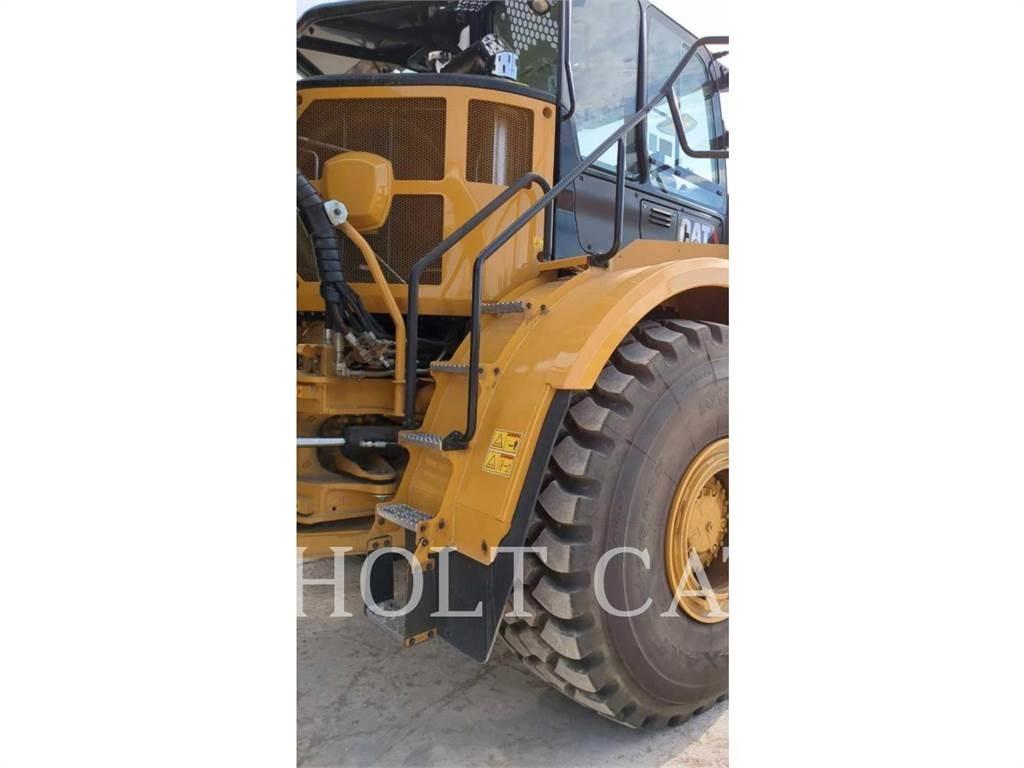 CAT W00 740GC 油罐车