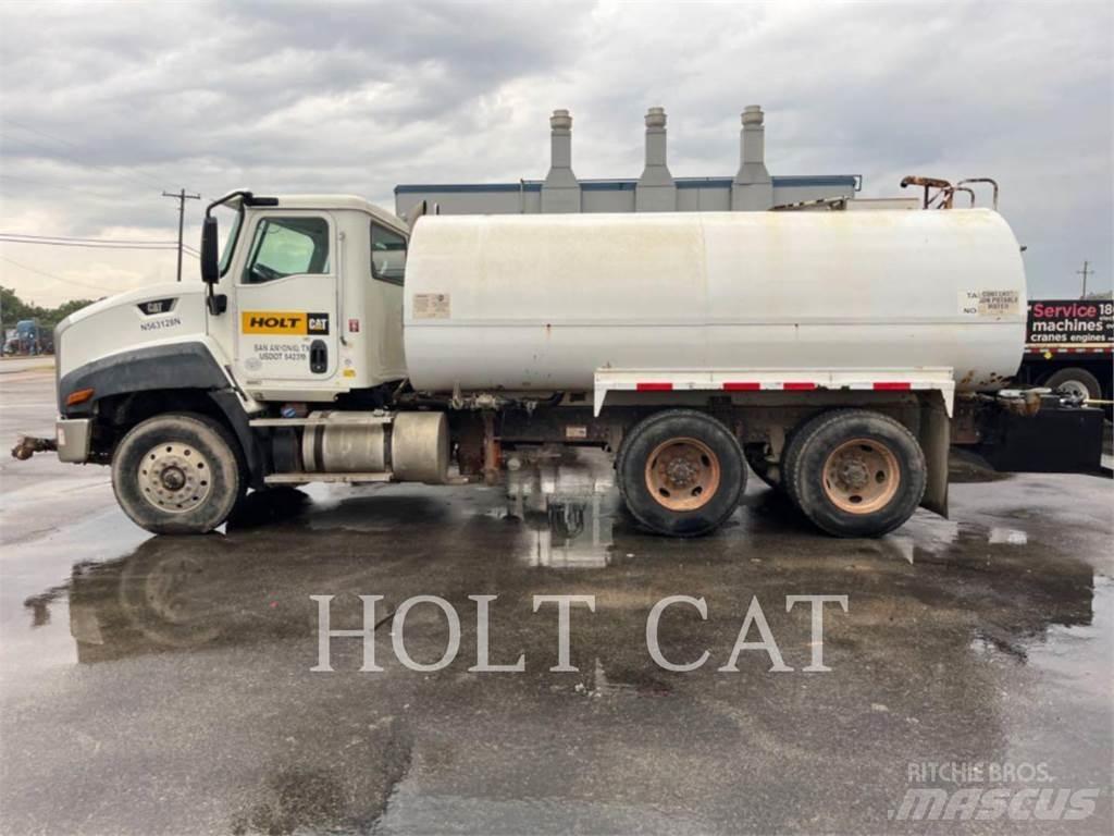 CAT WATER 4000 油罐车