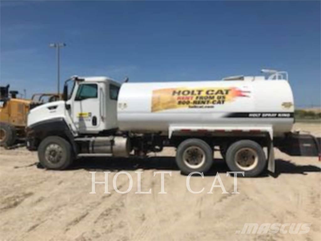 CAT WATER 4000 油罐车