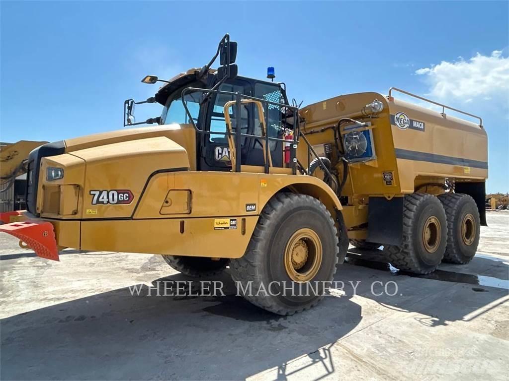 CAT WT 740 GC 油罐车